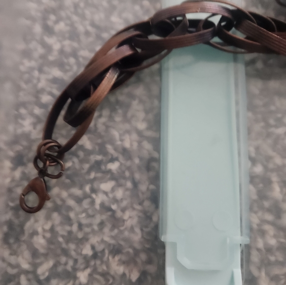 Jewelry - Picture 4 of 4